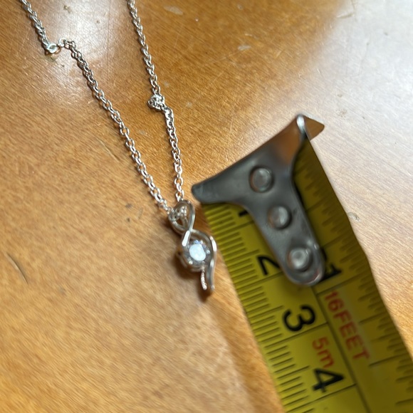 Ashlynn Avenue Ariel at the Concert Pendant - Picture 5 of 6